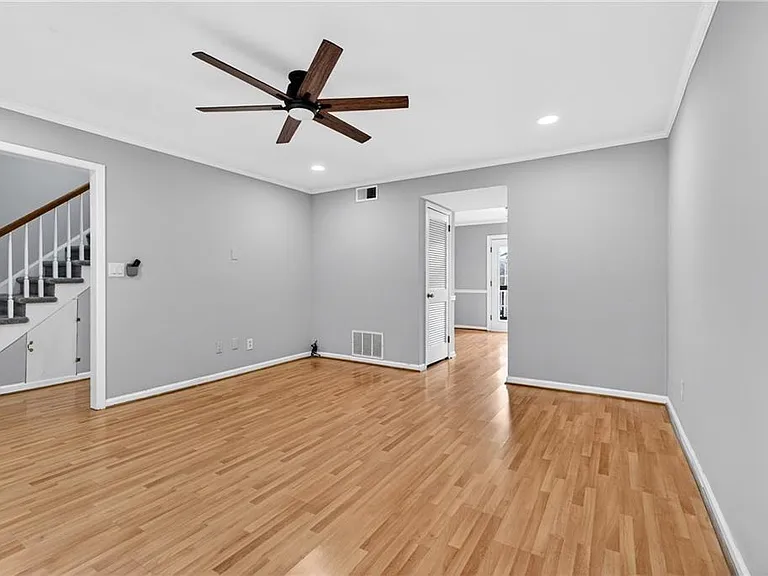 6520 Roswell Rd #48 — Photo 6