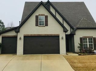 373 Strathaven Dr, Pelham, AL 35124