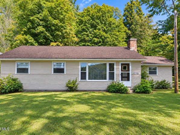 7 Market Street, Brant Lake, NY 12815