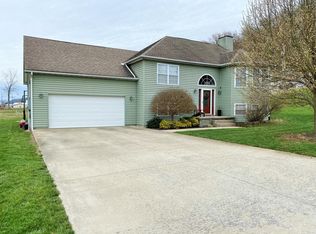 602 Pine Ct, Carrollton, KY 41008