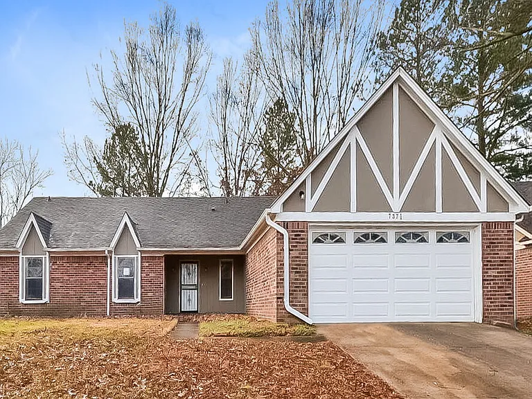 7371 Hollorn Ln — Photo 1