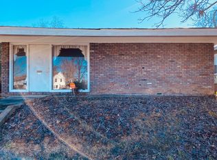 325 Valley Rd, Fairfield, AL 35064