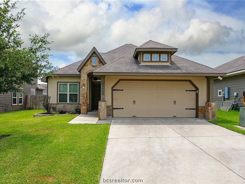 1st image of 1092 Venice Dr