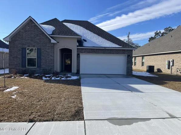 809 Ahoy Dr, Biloxi, MS 39532