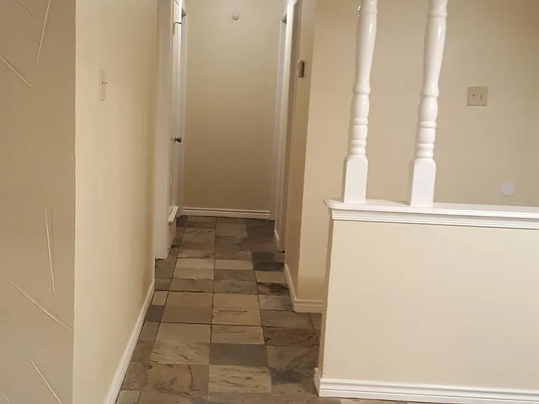 915 Meadow Mead Dr — Photo 13