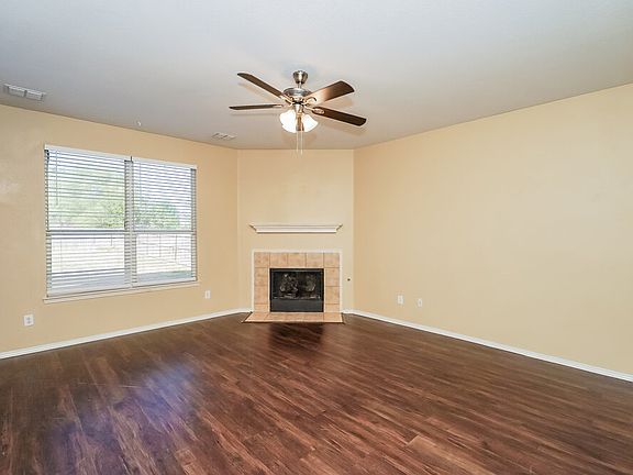 5th image of 2808 Lynx Ln