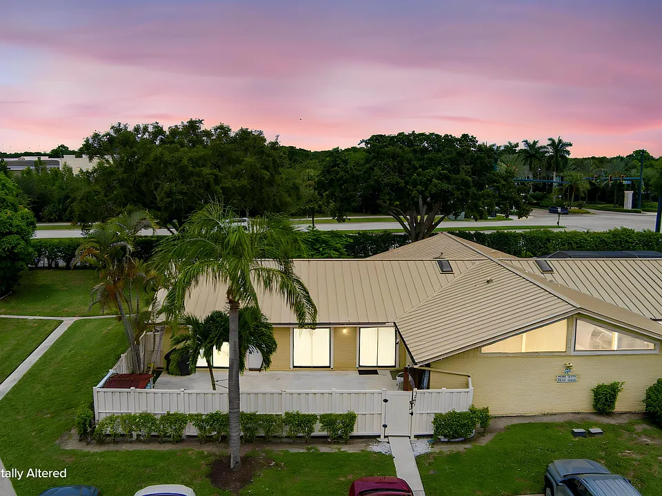 5799 Golden Eagle Cir