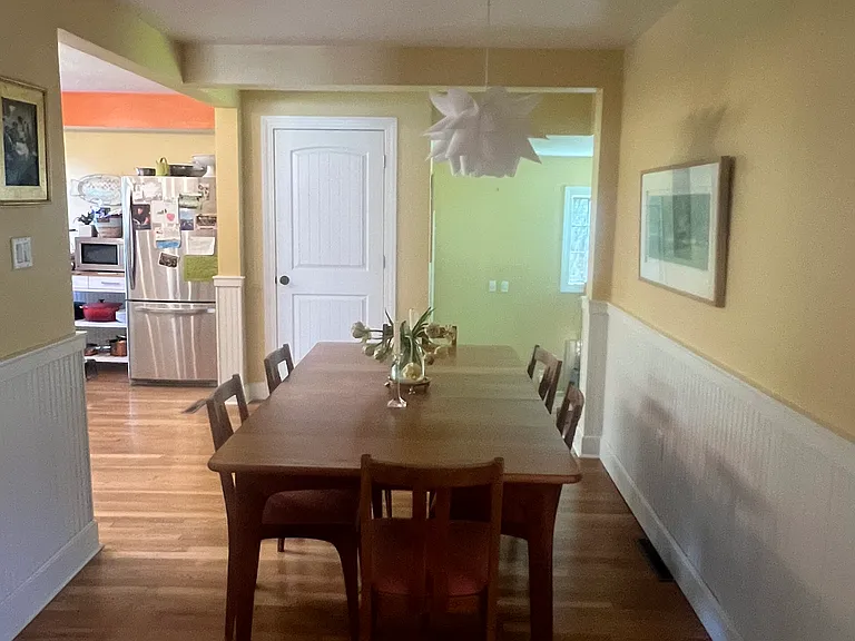 808 Beverly Ave — Photo 4
