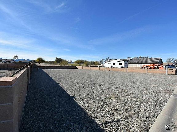 2nd image of 11688 Hopi St
