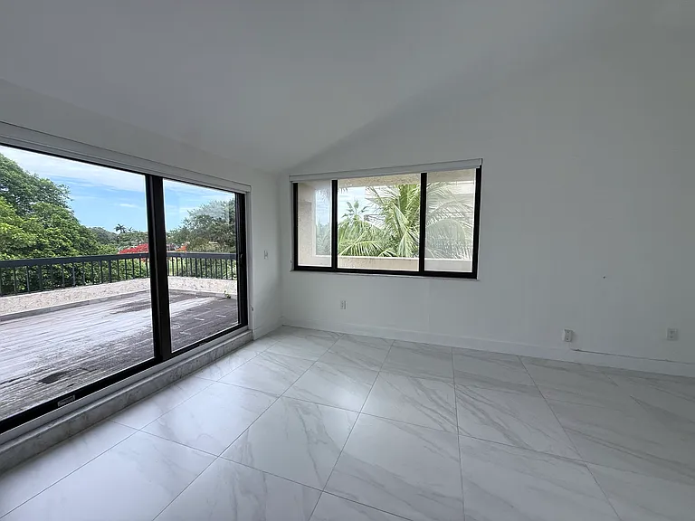 730 Coral Way #302 — Photo 56