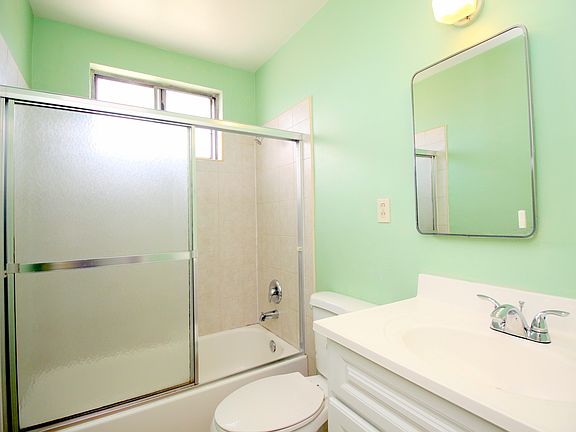 2nd image of 1622 S Chapel Ave APT C