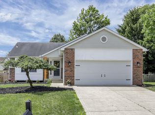 513 Warwick Ln, Pickerington, OH 43147