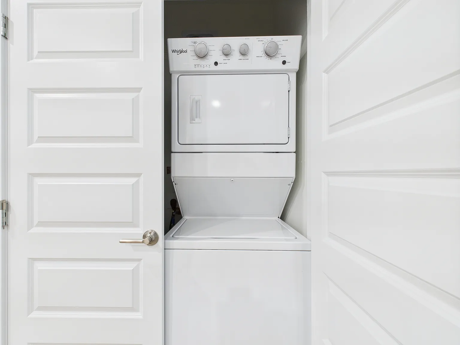 1 bed, 596 sqft, $1,399 — Photo 2