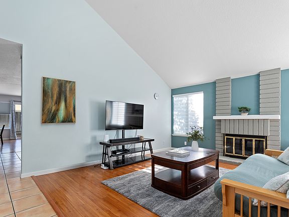 4th image of 313 Lassenpark Cir