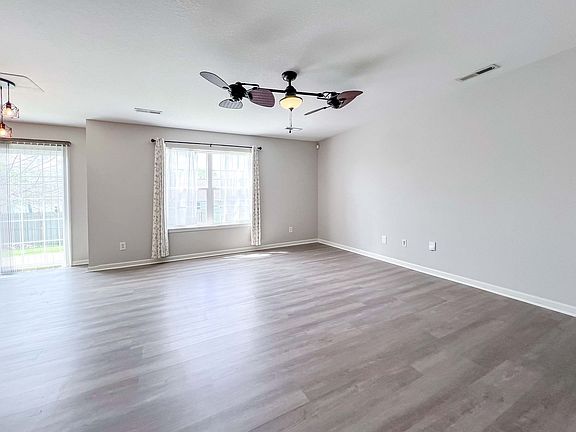 2nd image of 7717 Longshanks Rd