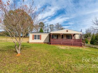 2120 Peanuts Ln, Newton, NC 28658
