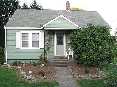 1st image of 79 N 3rd St