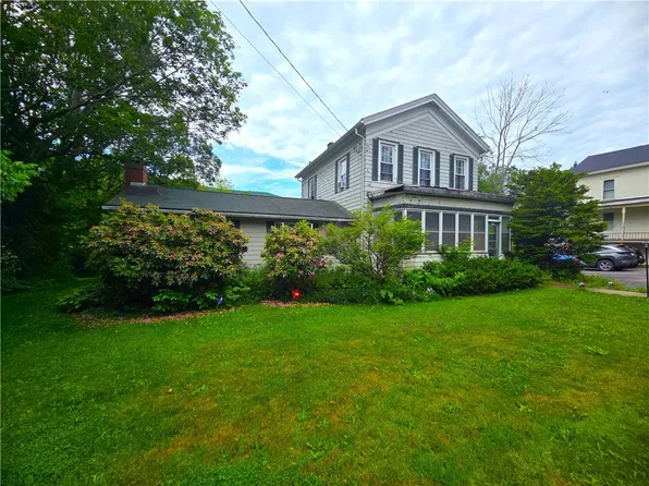 51 Main St, Stamford, NY 12167