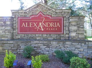 456 Spring Leaf Dr, Dallas, GA 30157