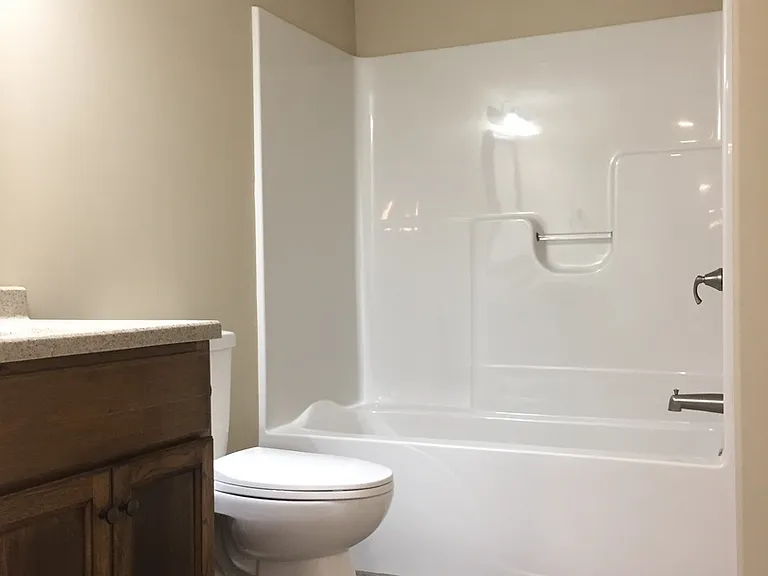 4039 Westminister Dr — Photo 17