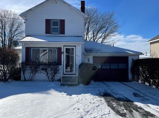 943 9th St, Colver, PA 15927