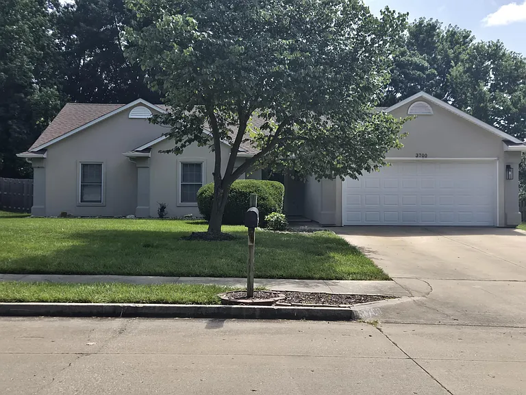 3700 Falmouth Dr — Photo 29