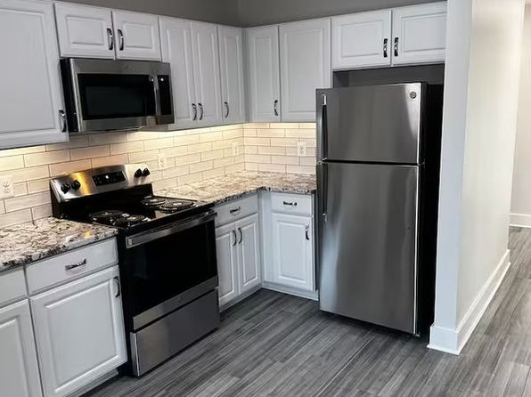 19500 Village Walk Dr Unit 202
