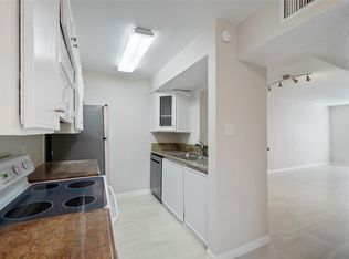 17210 Imperial Valley Dr APT 2, Houston, TX 77060