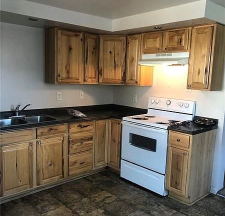 5th image of 44 Bellanca Ave #2