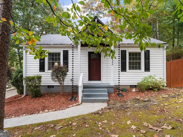 1396 Enota Ave NE, Gainesville, GA 30501