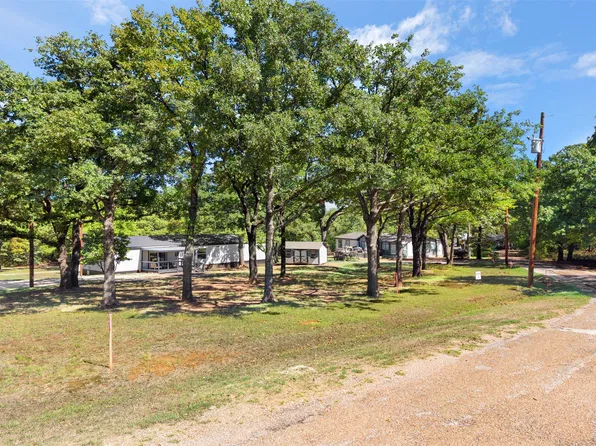 442 & 443 Hickory St, Alvarado, TX 76009