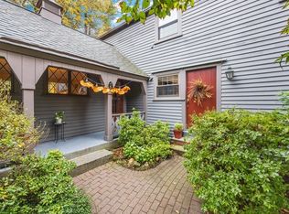 5 Turnburry Hill Rd, Lexington, MA 02421