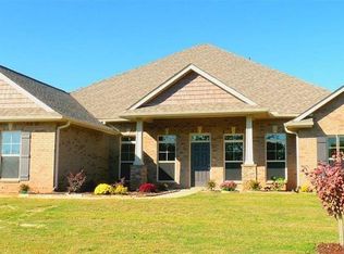 206 Coach Lamp Dr, Madison, AL 35758