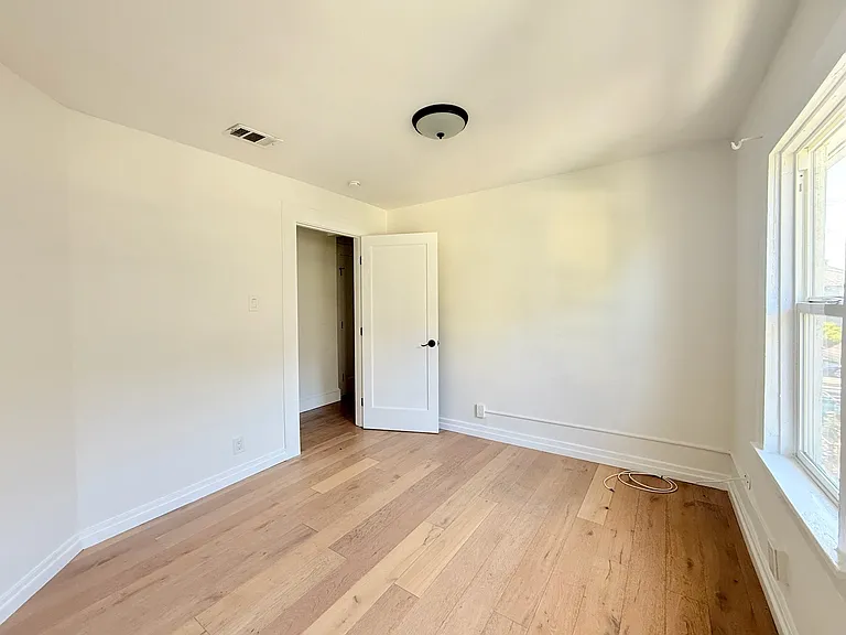 3827 West St #A — Photo 20