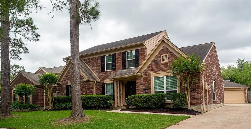 1st image of 2105 Autumn Cove Dr