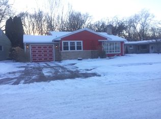 1701 40th Street Ct, Moline, IL 61265
