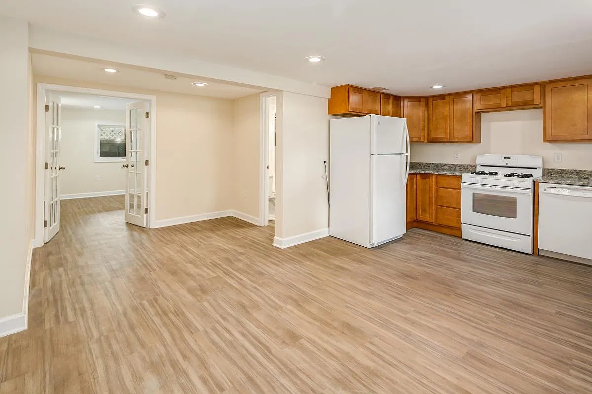 1 bed, 600 sqft, $1,600 — Photo 3