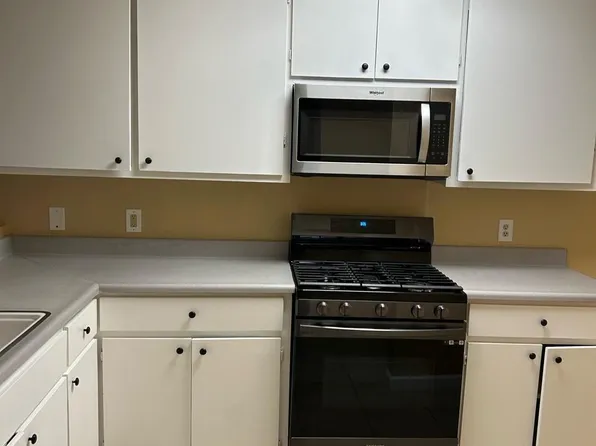 1319 Acacia Ave APT 5, San Bernardino, CA 92405