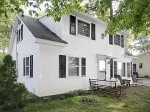 58811 Territorial Rd, Lawrence, MI 49064