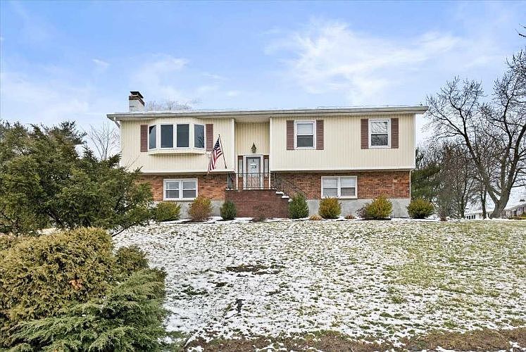1st image of 55 Salem Rd