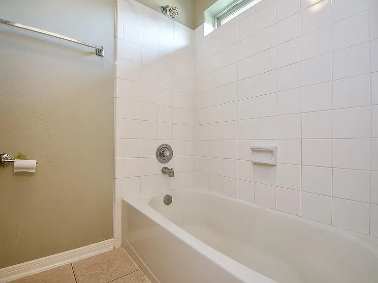 1816 Oak Lodge Dr — Photo 25