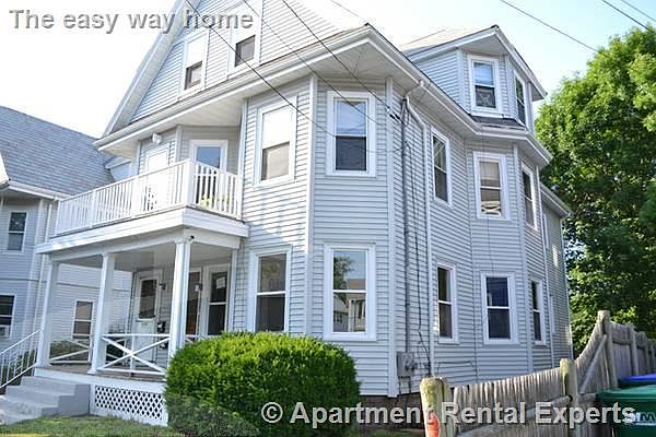 1st image of 132 Auburn St #1