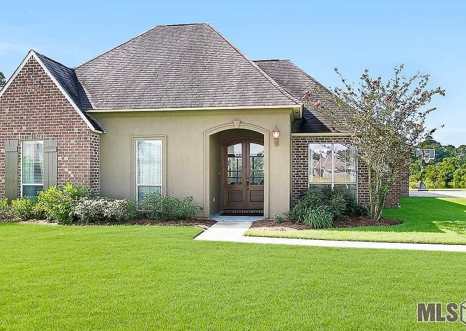 1st image of 30865 Creek Valley Dr