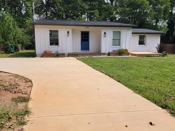 3258 Highland Dr SE, Smyrna, GA 30080