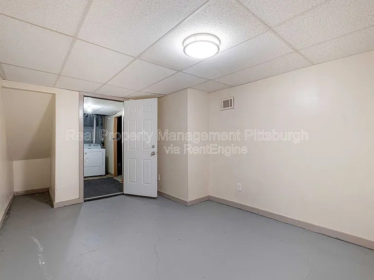 31 Miltenberger St — Photo 18