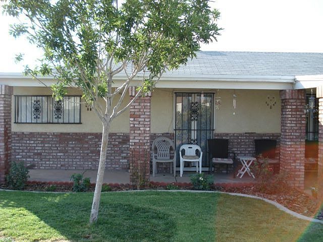 1st image of 681 Blackmore Dr