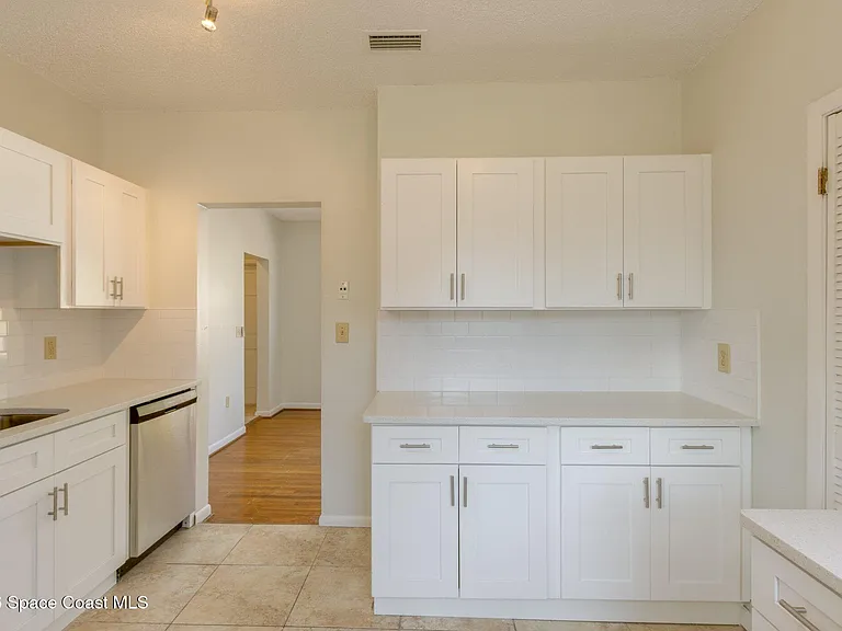 1501 S Shannon Ave #8 — Photo 13
