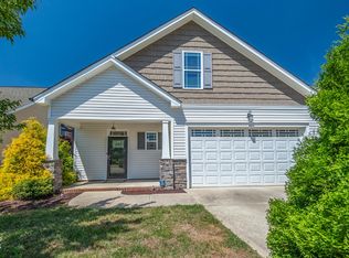 802 Hickory Ln, Mebane, NC 27302