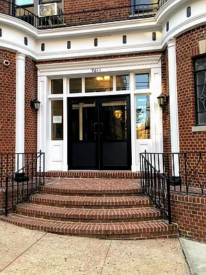 Sold by Area New York | media 1