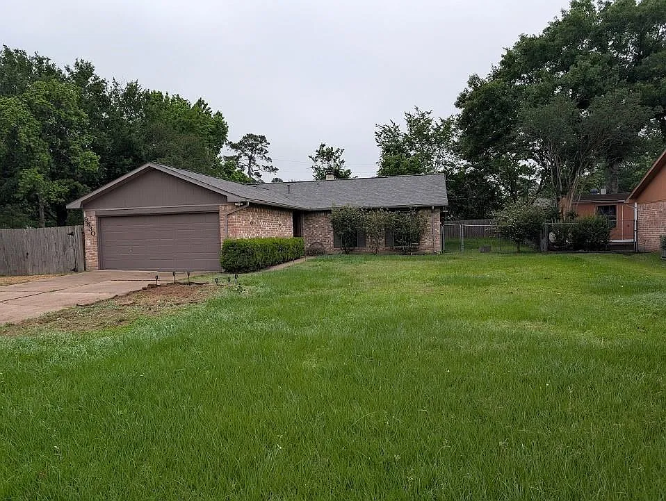 3 bed, 2.0 bath, 1375 sqft, $1,700 — Photo 1